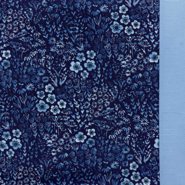 Bitsy Blue Blooms